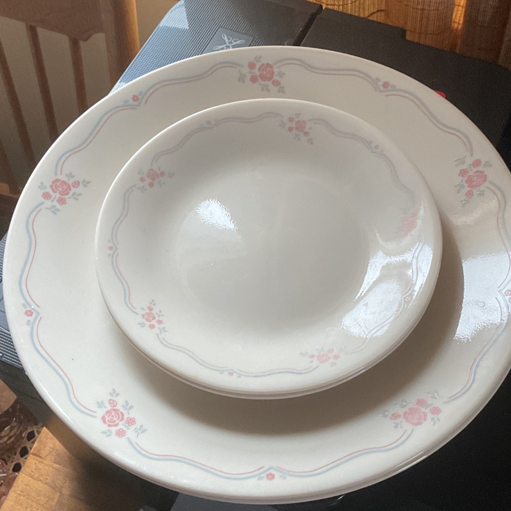 Corelle English Breakfast plates